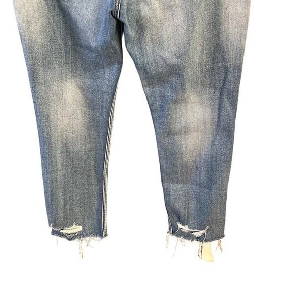 Kancan Women's Size 33 Distressed Raw Hem Roll Cuff Straight Leg Jeans - Picture 6 of 9